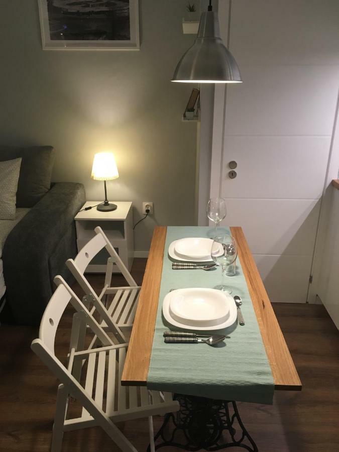 B&B Apartman เอ็กเกอร์ ภายนอก รูปภาพ